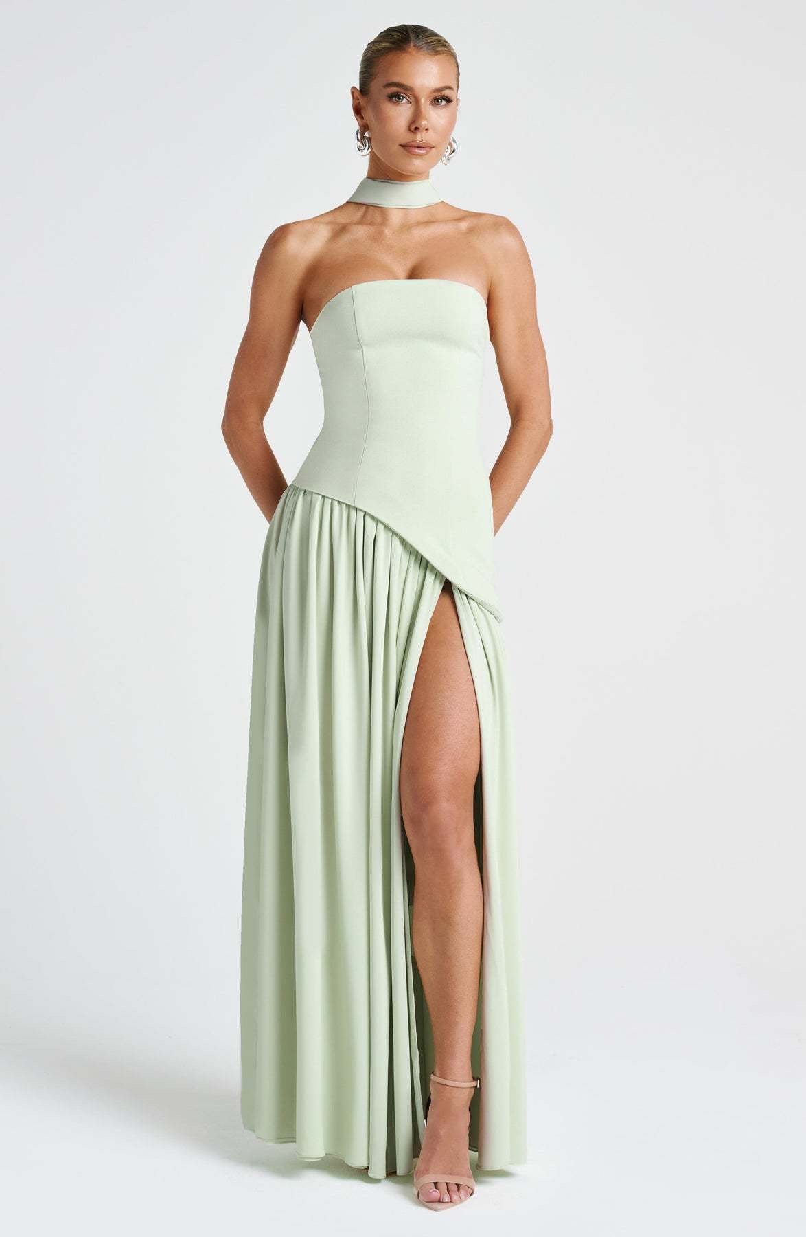 AVOMO - Élégance Dress