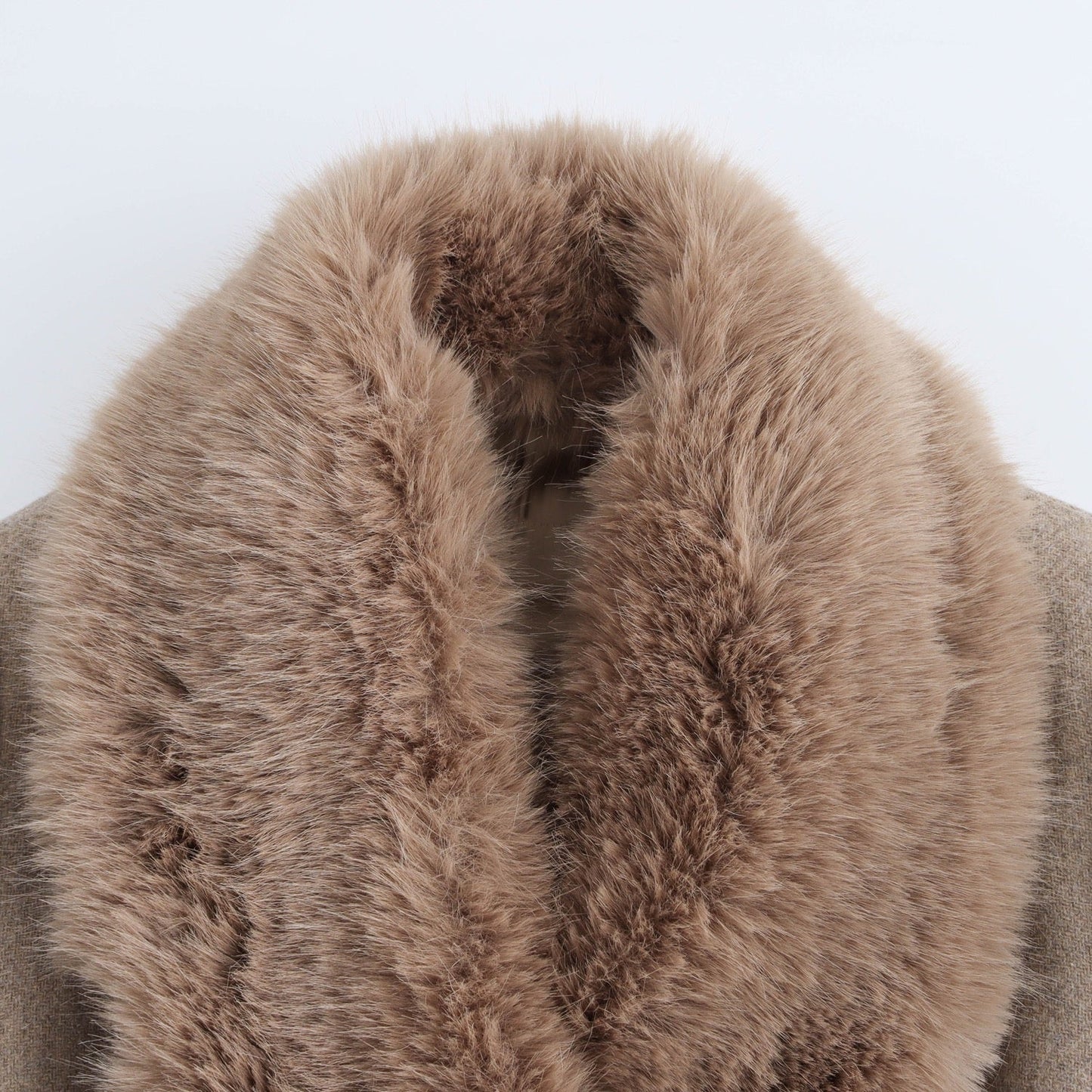 AVOMO - Luxury Coat