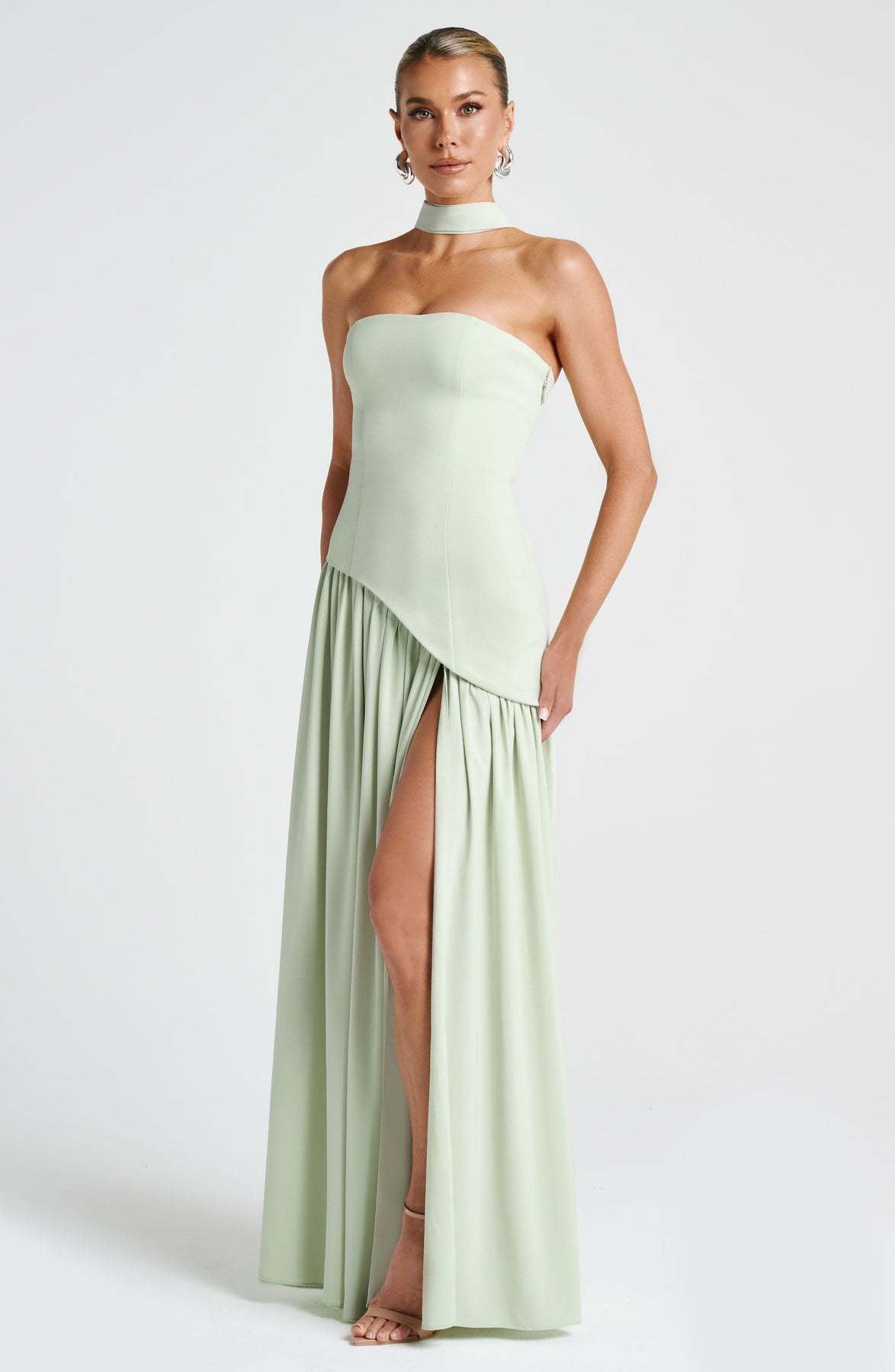 AVOMO - Élégance Dress