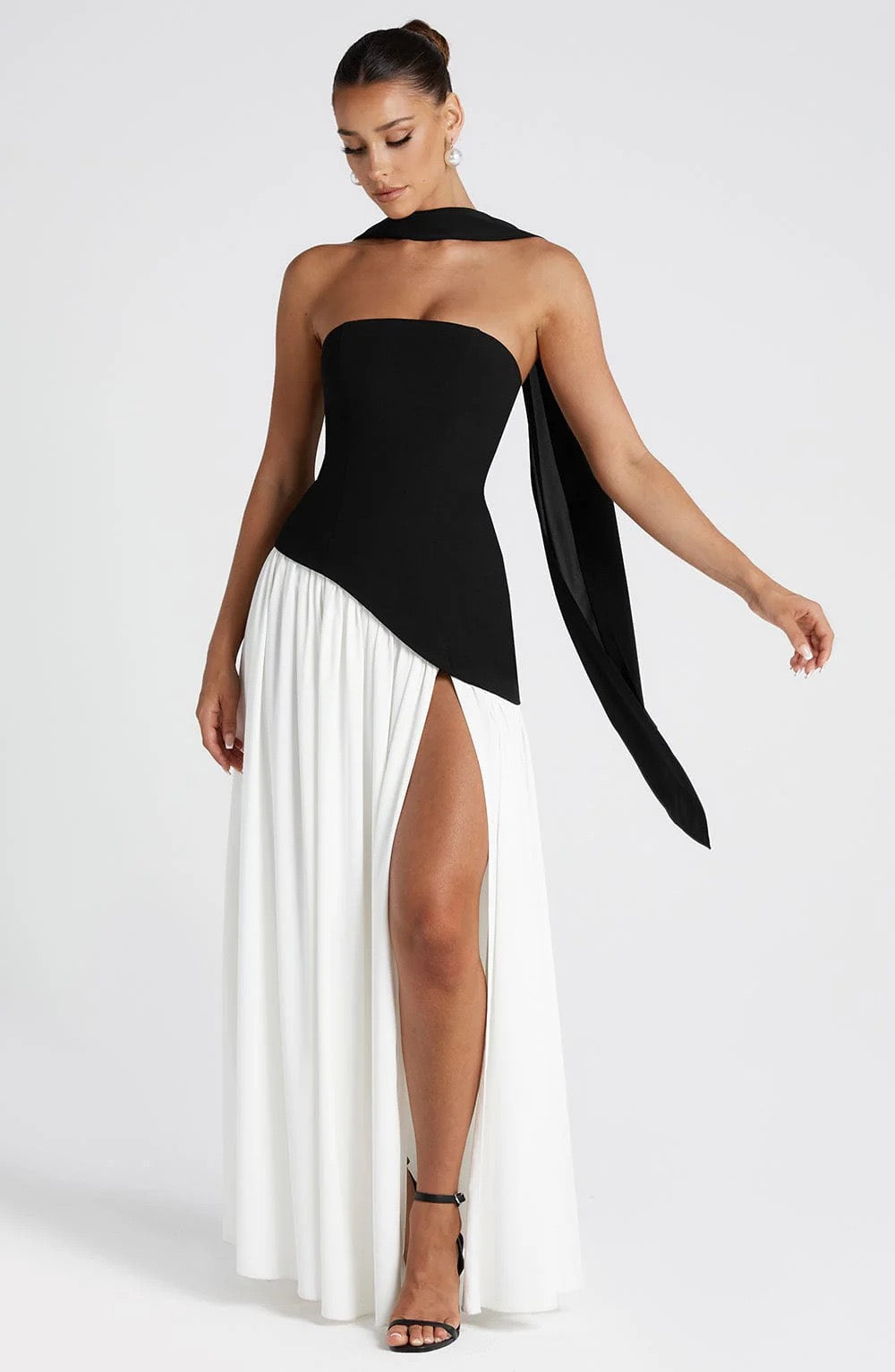 AVOMO - Élégance Dress